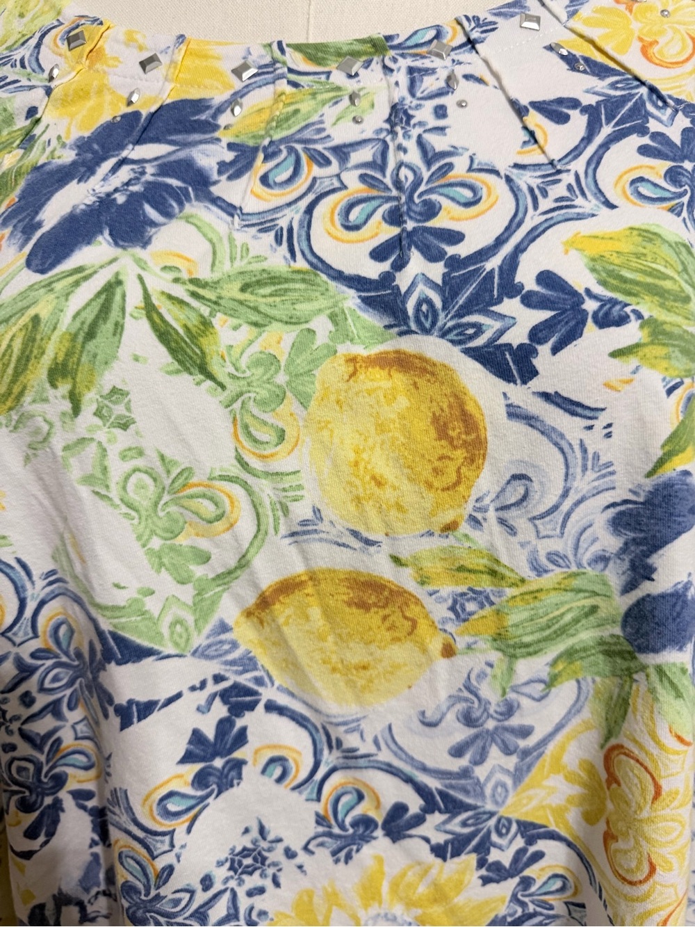 Alfred Dunner Lemon Floral Tile Print 3/4 Sleeve Top size 2x - Picture 5 of 8